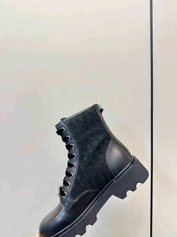 Roger Vivier Boots women's — Photo 4