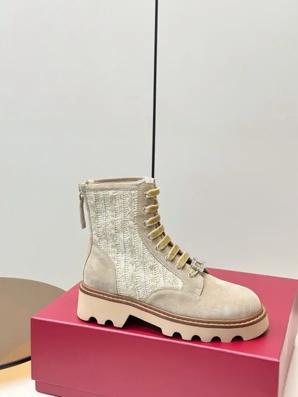 Roger Vivier Boots women's — Photo 4