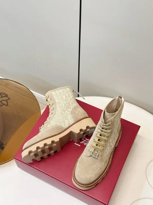 Roger Vivier Boots women's — Photo 5