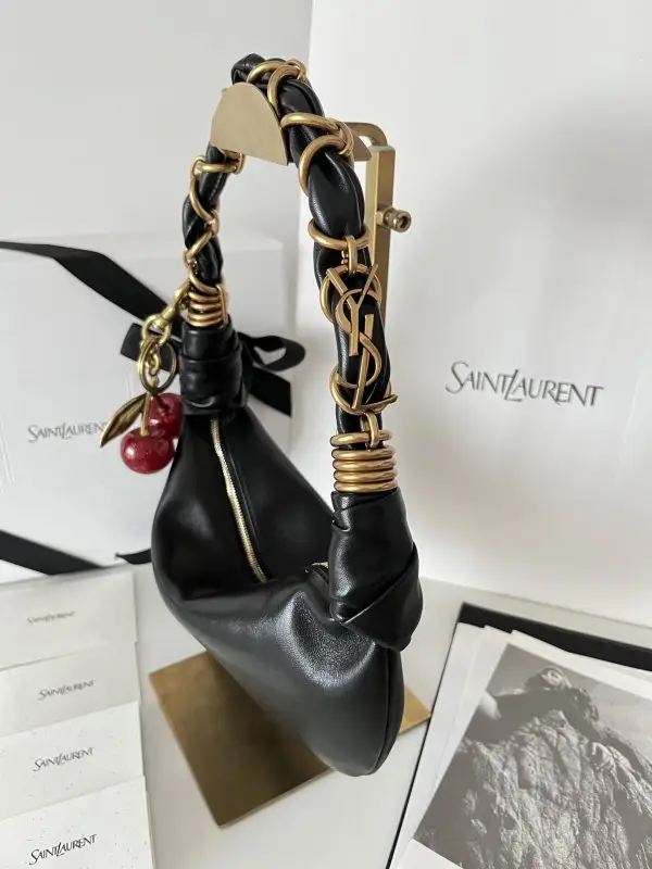 Saint Laurent A bag Amalia leather women's 19 cm — Photo 3