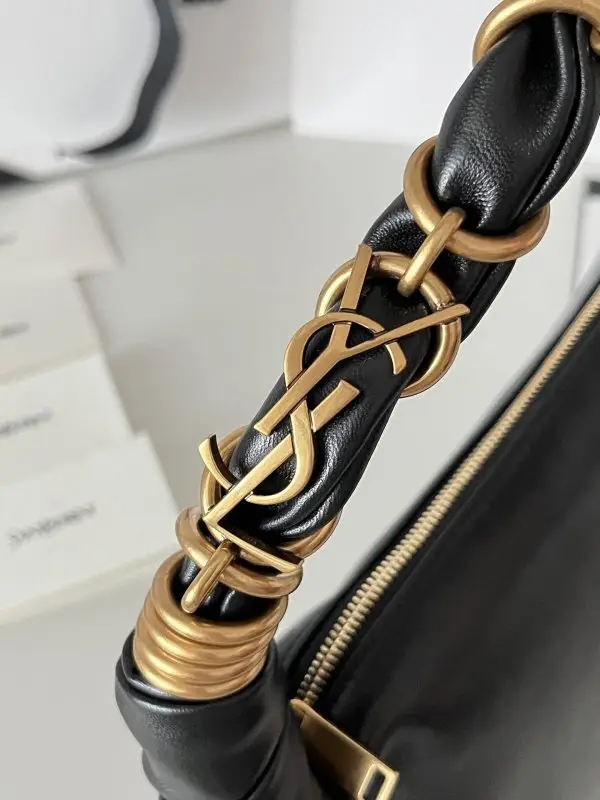Saint Laurent A bag Amalia leather women's 19 cm — Photo 5