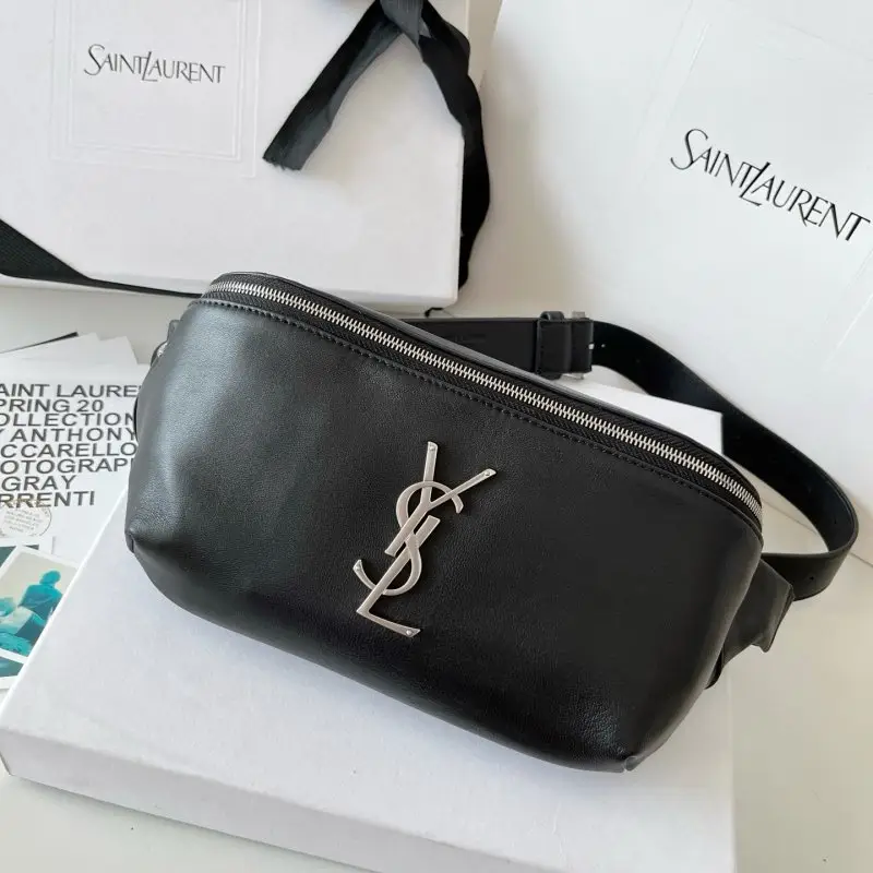 Saint Laurent A bag on belt leather 25 cm — Photo 3
