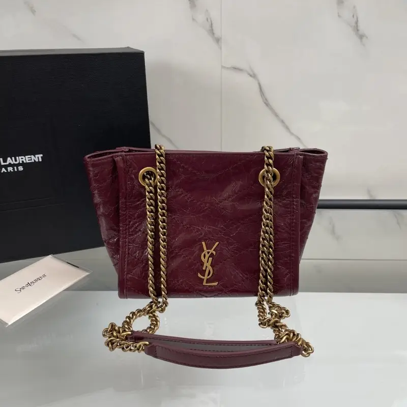 Saint Laurent — A bag шопер Niki 19 cm leather