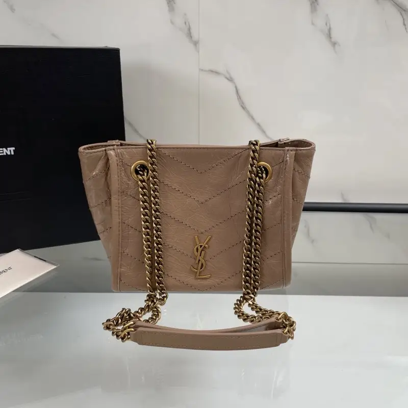 Saint Laurent — Сумка шопер Niki 19 см шкіряна