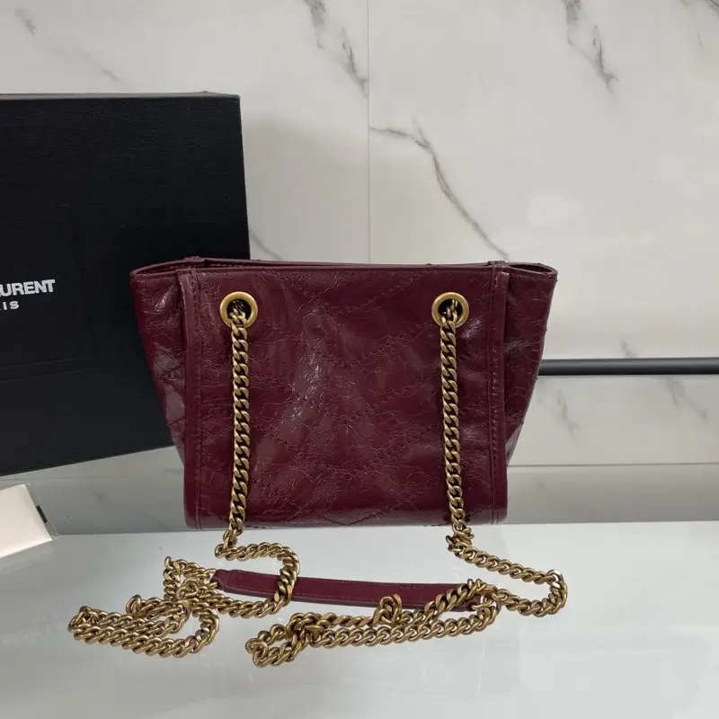 Saint Laurent Сумка шопер Niki 19 см кожаная — Фото 2