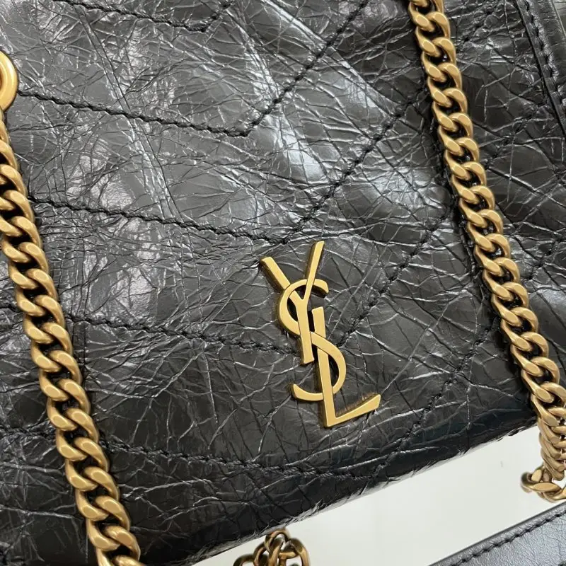 Saint Laurent Сумка шопер Niki 19 см кожаная — Фото 4