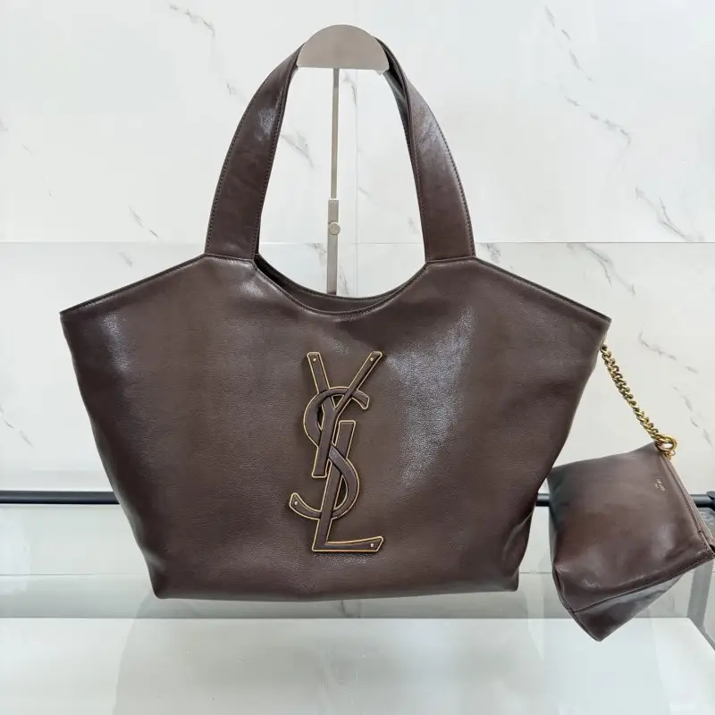 Saint Laurent — A bag-тоут lcare Maxi leather 46 cm