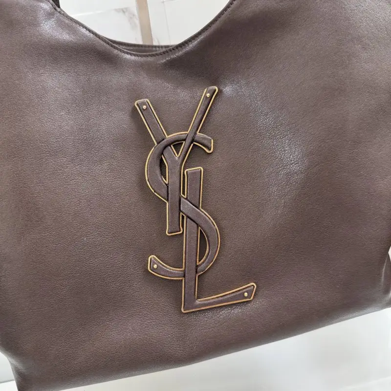 Saint Laurent A bag-тоут lcare Maxi leather 46 cm — Photo 4