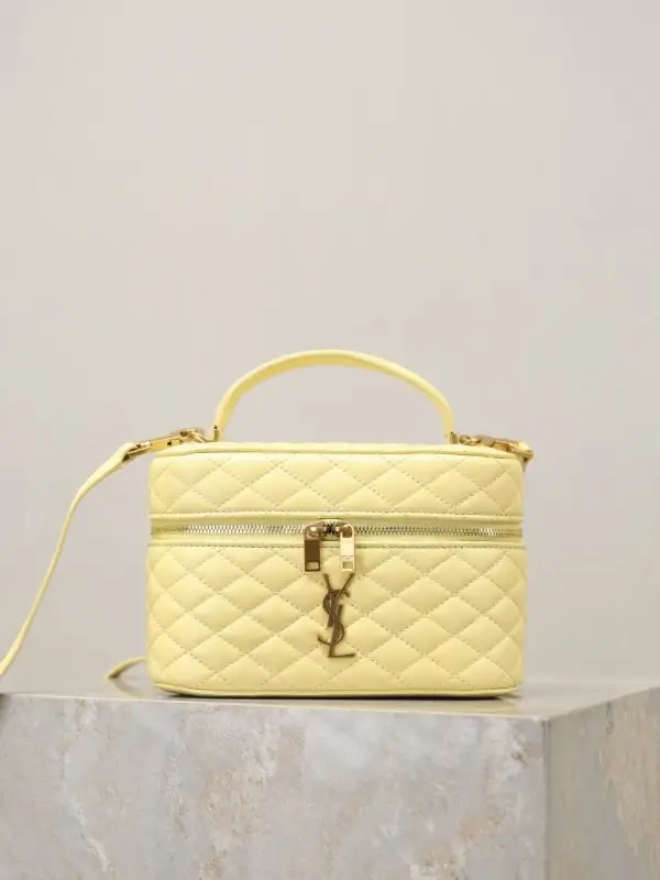 Saint Laurent — Сумка жіноча GABY MINI 18 см
