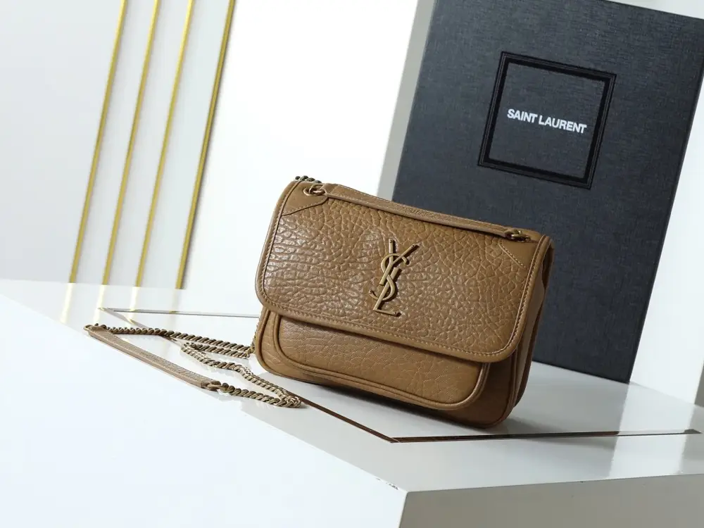 A bag women's Niki 22 cm