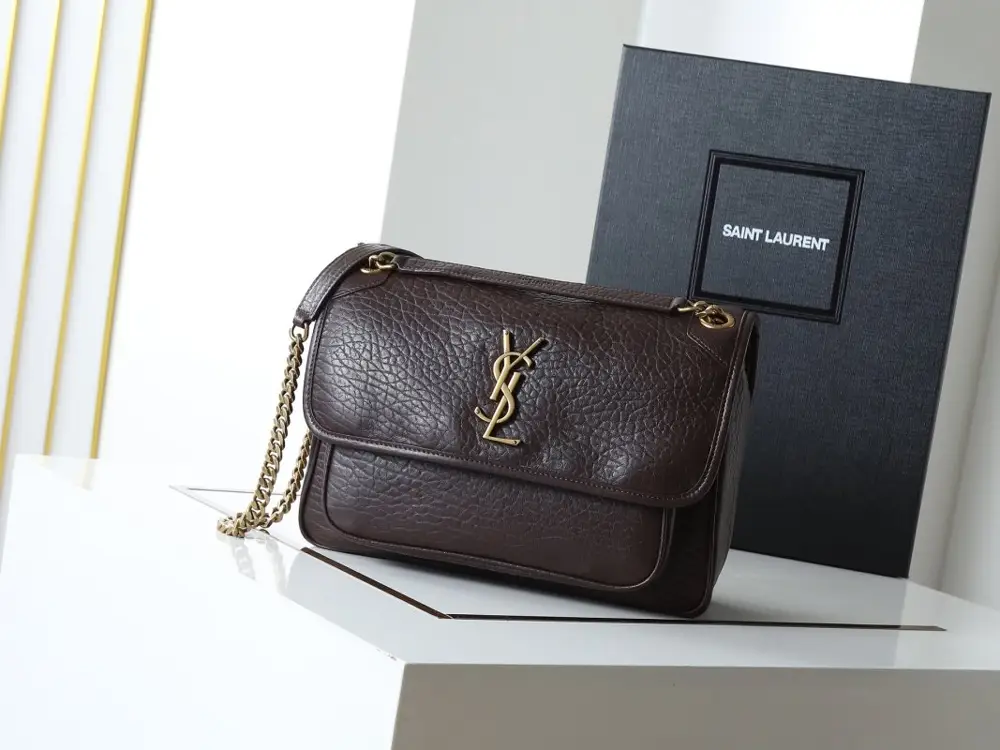 Saint Laurent — Сумка жіноча Niki 28 см