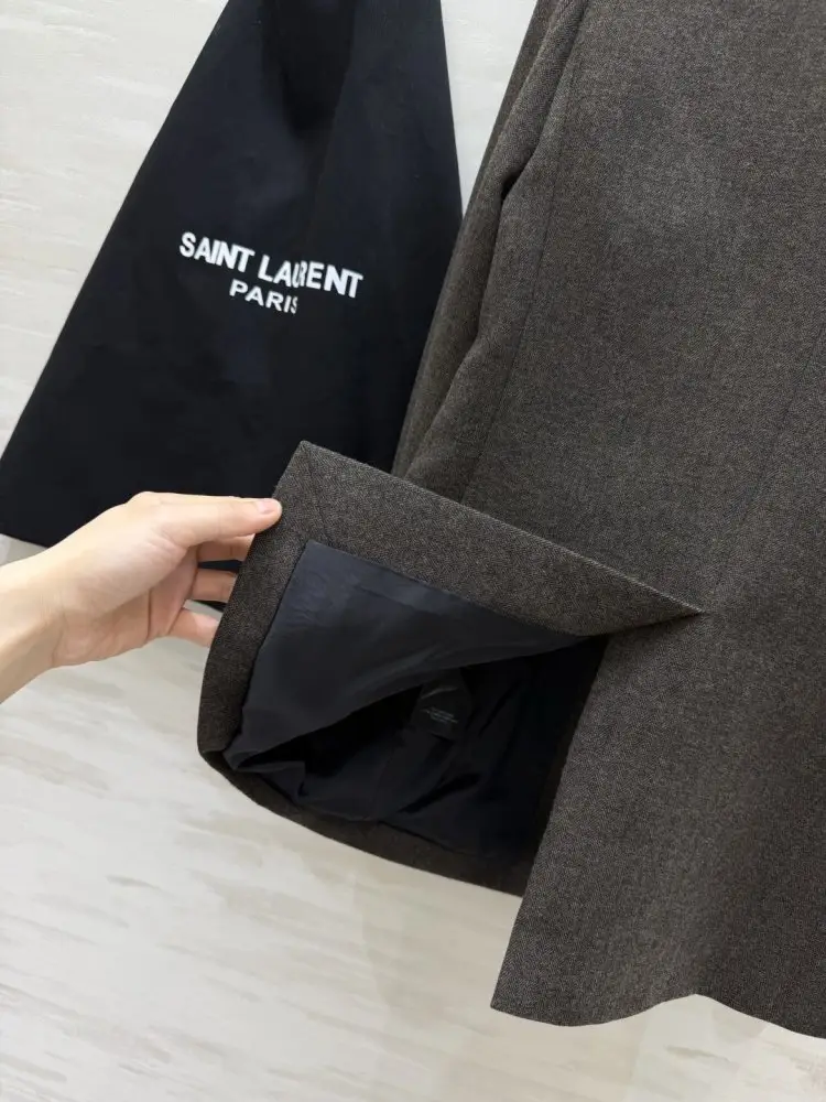 Saint Laurent A jacket female — Photo 2