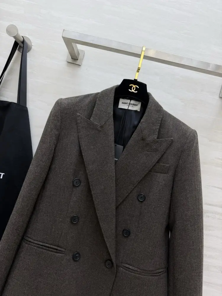 Saint Laurent A jacket female — Photo 4