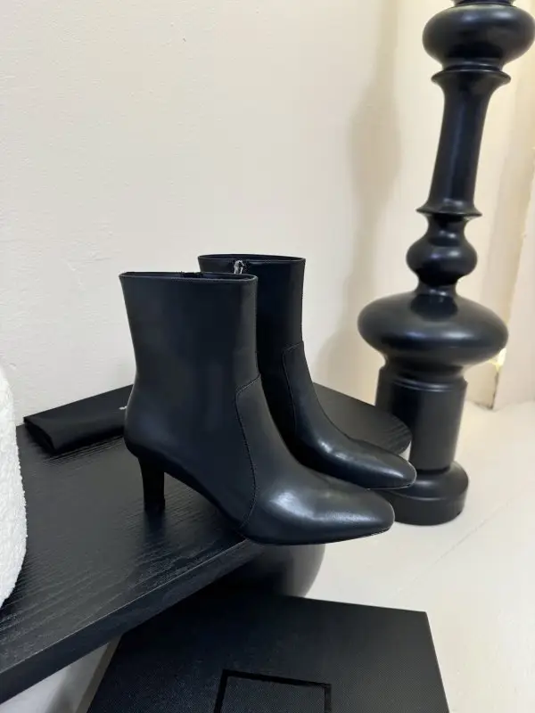 Ankle boots on high heel
