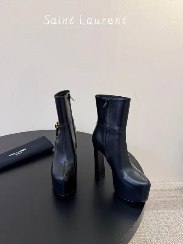 Saint Laurent — Ботильйони