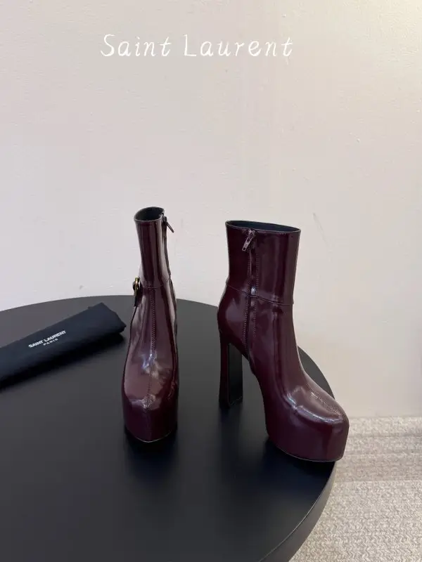 Saint Laurent — Ботильйони