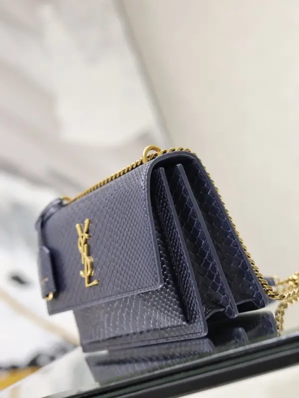 Saint Laurent Black a bag Sunset 22 cm of snakeskin skin — Photo 5