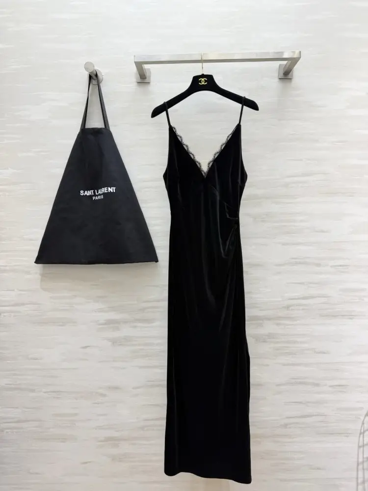Saint Laurent — Чорне оксамитове Плаття, Сукня-комбінація