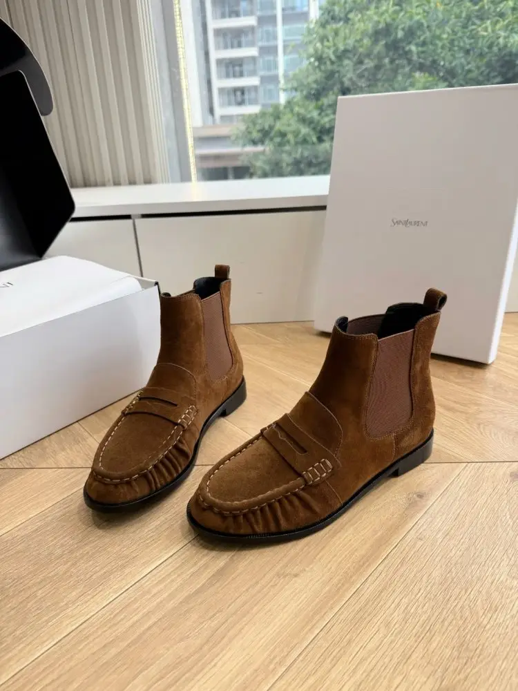 Saint Laurent — Boots women's