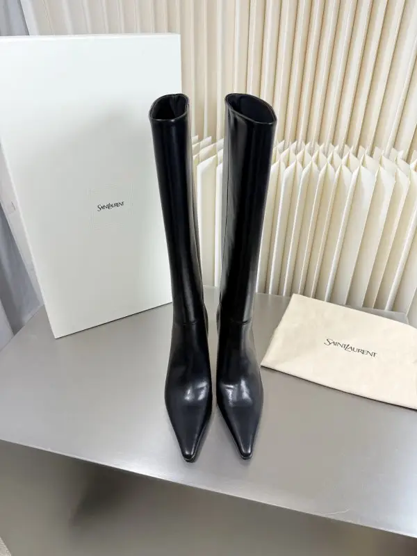 Saint Laurent Boots women's — Photo 2