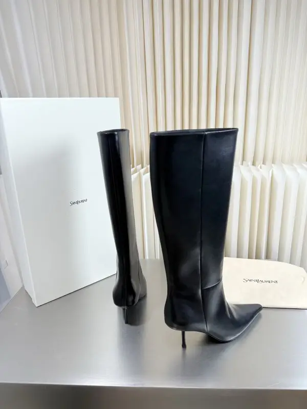 Saint Laurent Boots women's — Photo 5