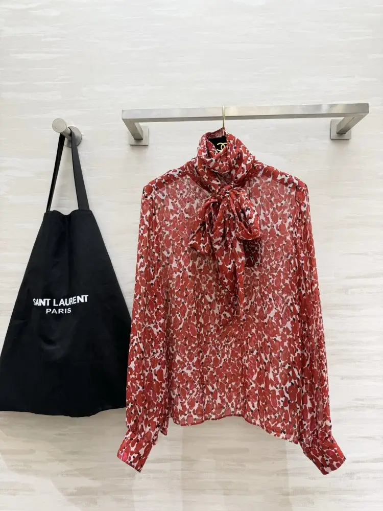 Saint Laurent — Яскрава і елегантна шовкова блузка
