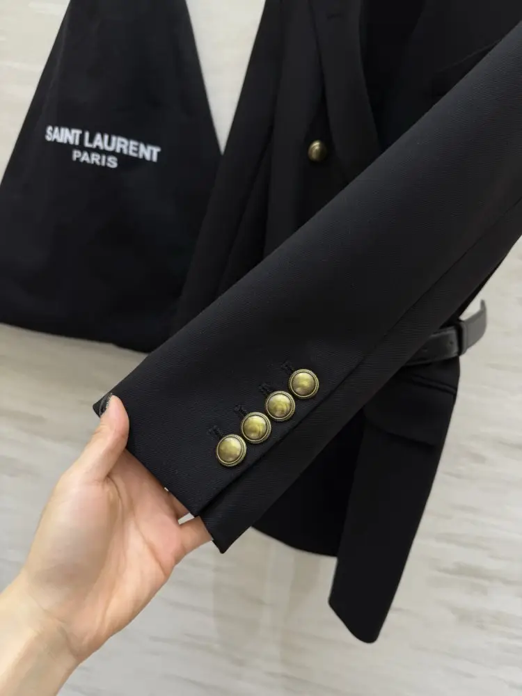 Saint Laurent Пальто женское — Фото 3