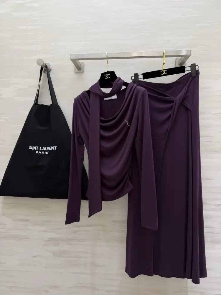 Saint Laurent — Костюм жіночий