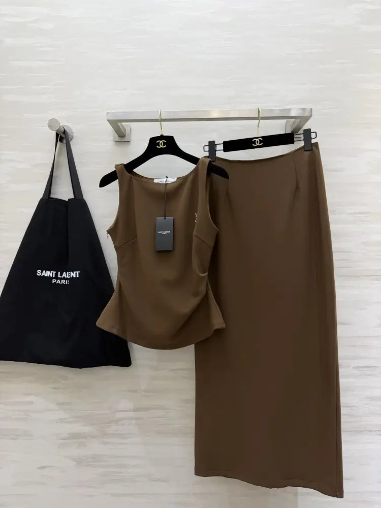 Saint Laurent — Костюм жіночий
