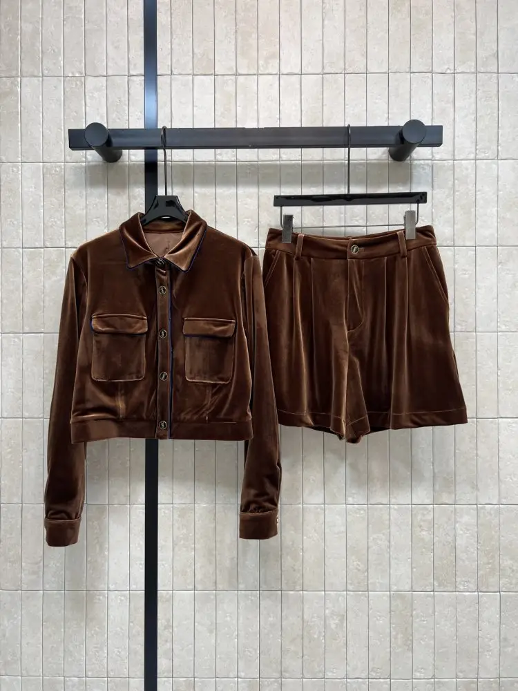 Saint Laurent — Костюм жіночий