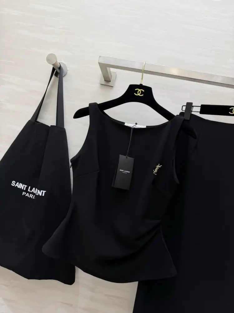 Saint Laurent Костюм женский — Фото 4