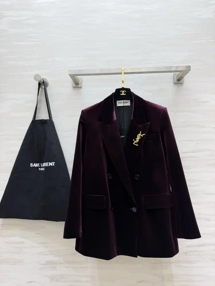 Saint Laurent — Двубортный бархатный пиджак женский