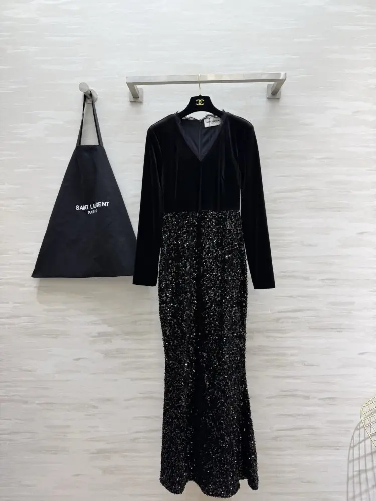 Saint Laurent — Платье-макси из бархата
