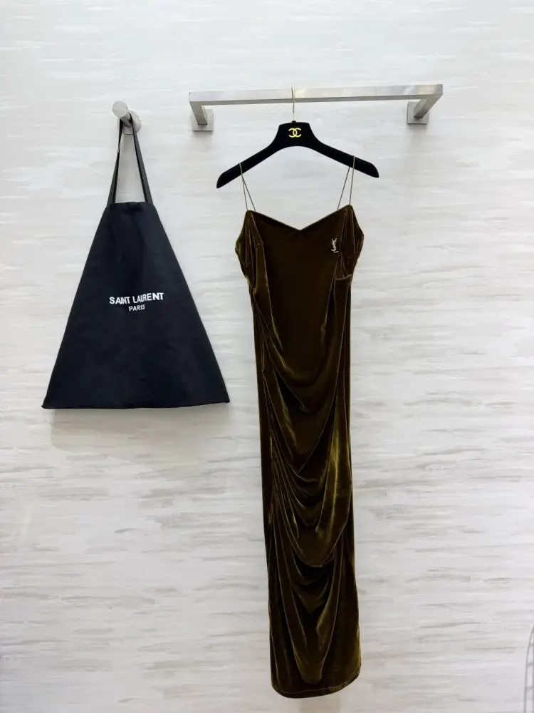 Saint Laurent — Плаття, Сукня-максі з оксамиту