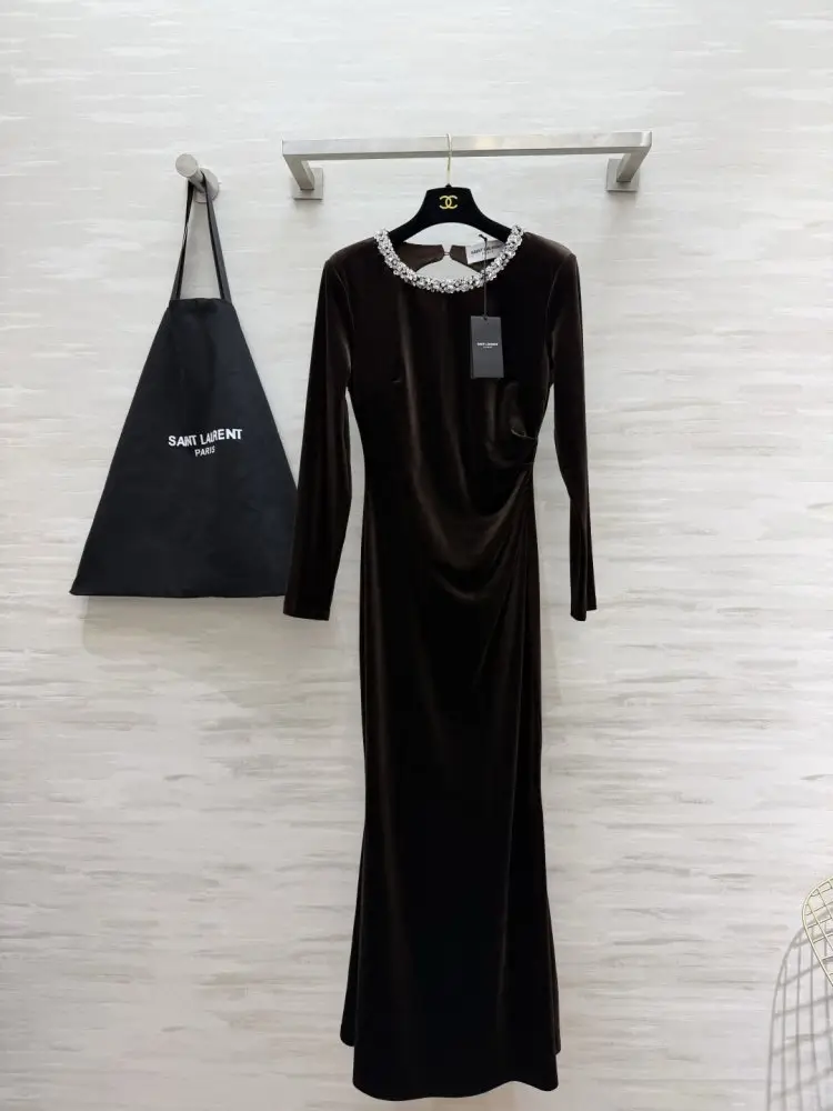 Saint Laurent — Плаття, Сукня-максі з оксамиту