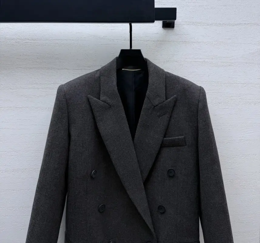 Saint Laurent Gray double-breasted woolen blazer — Photo 2