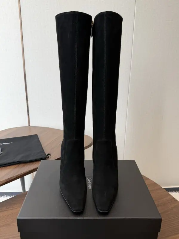Saint Laurent Високі чоботи з гострим носком на підборах — Фото 2