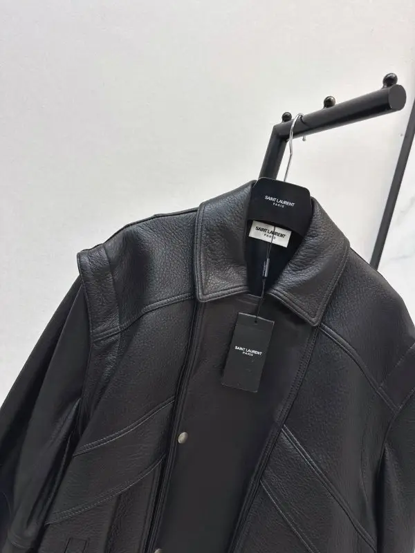 Saint Laurent Куртка бомбер шкіряна жіноча — Фото 5