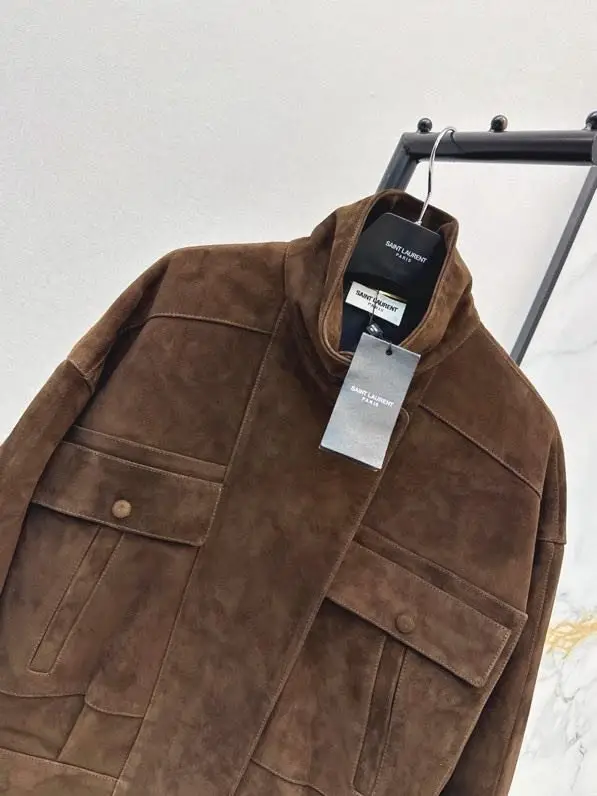 Saint Laurent Куртка кожаная женская — Фото 3