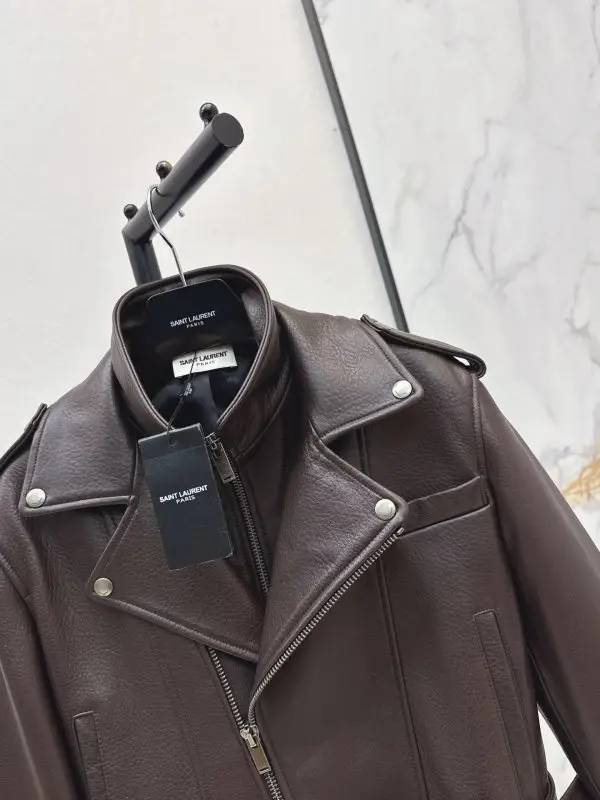 Saint Laurent Куртка кожаная женская — Фото 4
