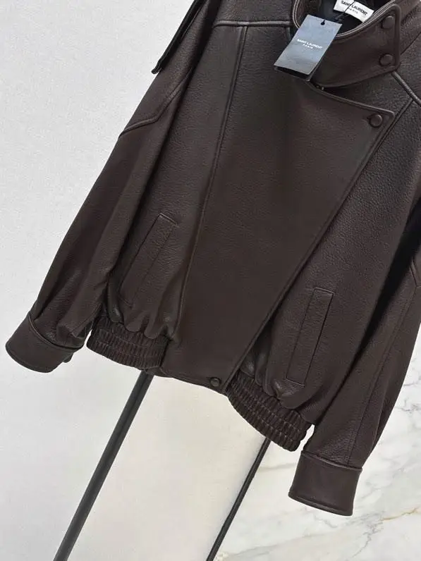 Saint Laurent Куртка кожаная женская — Фото 5