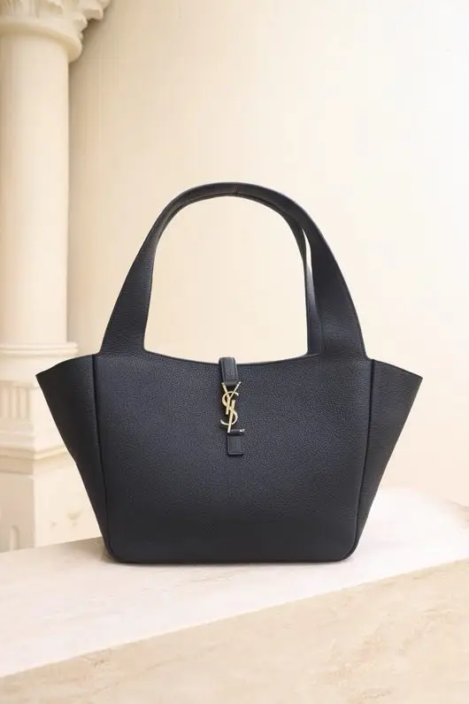 Saint Laurent — Leather a bag LE5A7 BEA 50 cm of deer skin