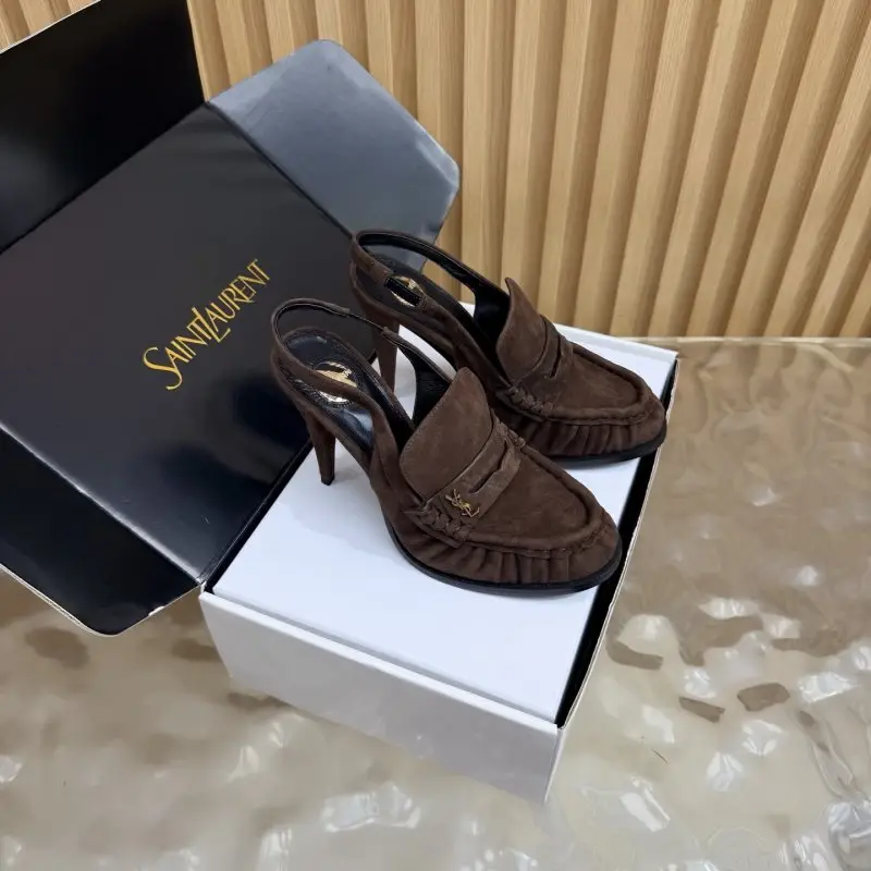 Saint Laurent — Лоферы на каблуке YSL LE LOAFER