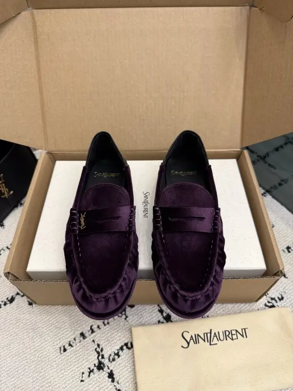 Saint Laurent — Лоферы жіночі