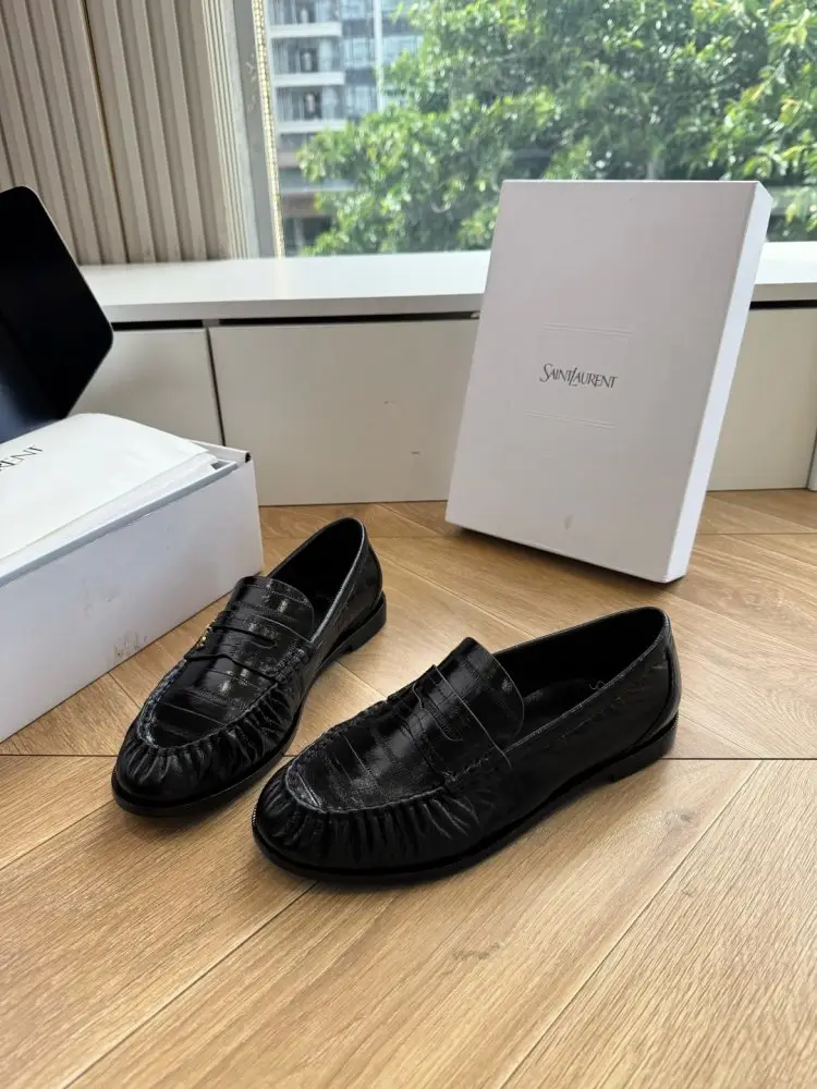 Saint Laurent Лоферы женские — Фото 2