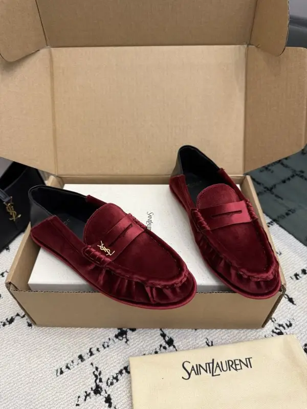 Saint Laurent Лоферы жіночі — Фото 2