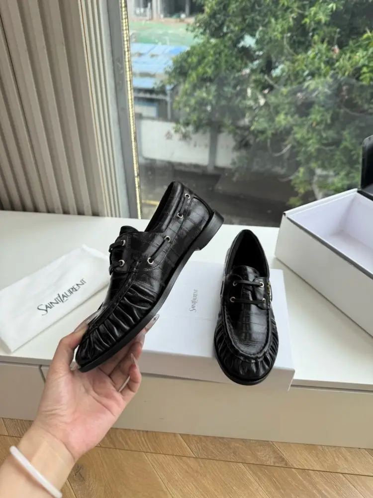 Saint Laurent Лоферы женские — Фото 2