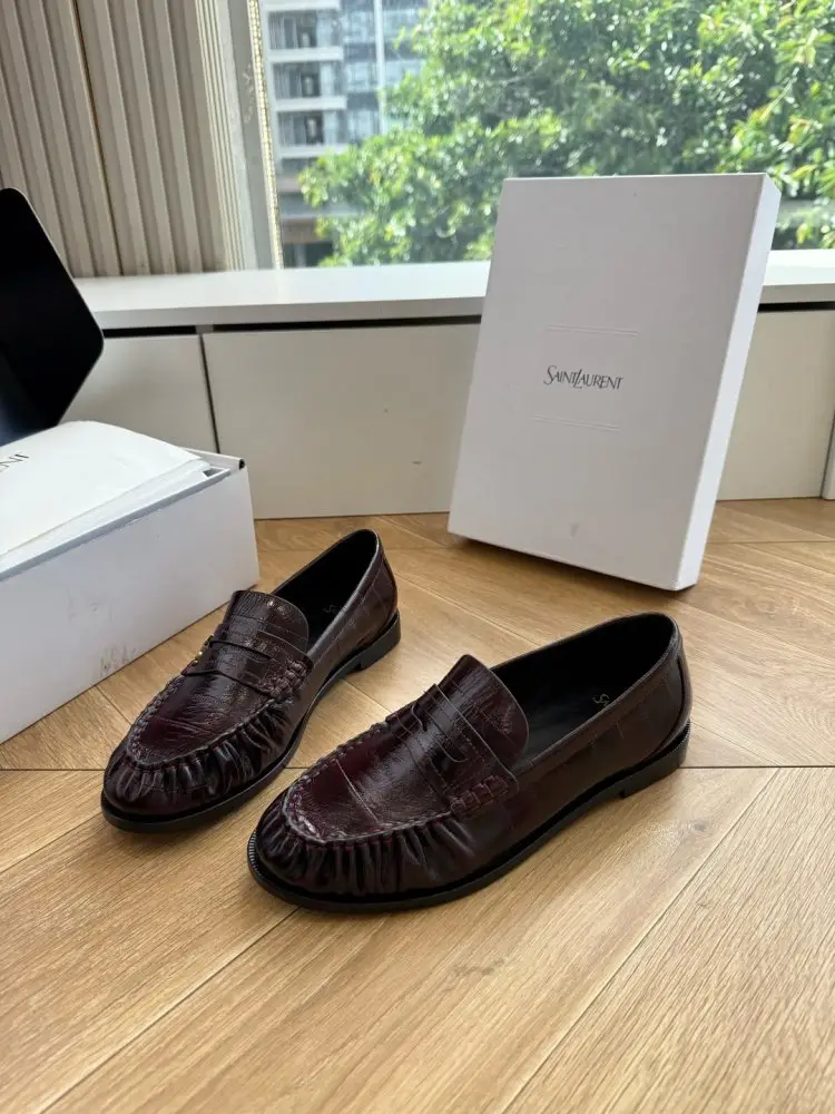 Saint Laurent Лоферы жіночі — Фото 2