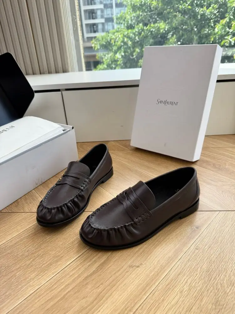 Saint Laurent Лоферы жіночі — Фото 2
