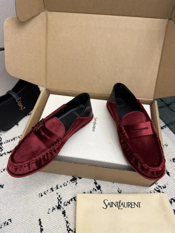 Saint Laurent Лоферы жіночі — Фото 3